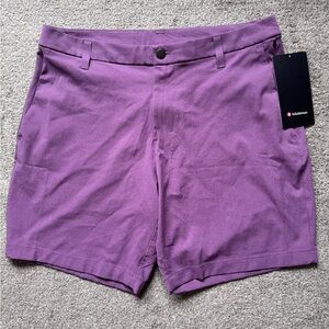 NWT Mens Lululemon 7” Commission Shorts Size 33 NEW
